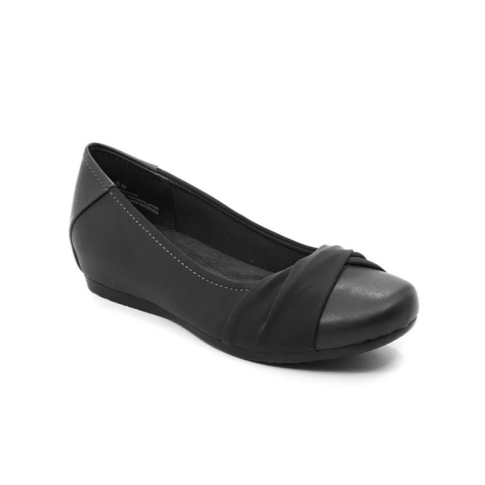 BARETRAPS Women's Mitsy Slip-On Flats in Black - Size 6 M